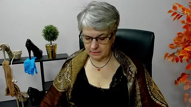 IrisDream online show from January 27, 7:14 am