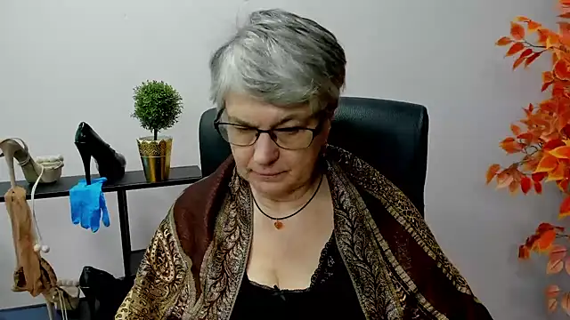 IrisDream online show from January 27, 11:00 am