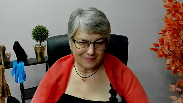 IrisDream online show from February 7, 11:12 am