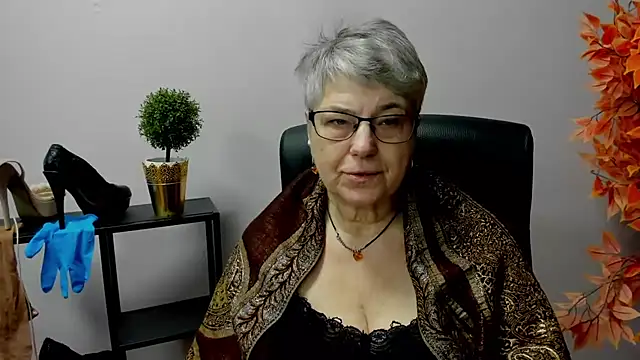 IrisDream online show from February 20, 7:12 am