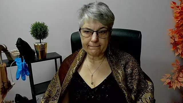 IrisDream online show from February 21, 7:12 am