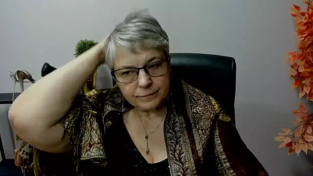 IrisDream online show from February 21, 1:22 pm