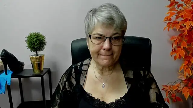 IrisDream online show from March 10, 7:21 am