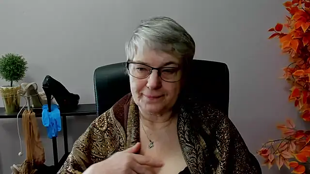 IrisDream online show from March 21, 10:50 am