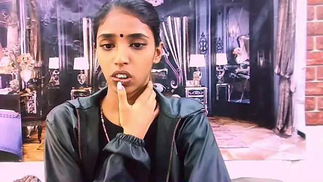 Snapshot of IndianSexySlender chatting on October 26, 5:13 am IndianSexySlender online show from October 26, 5:13 am