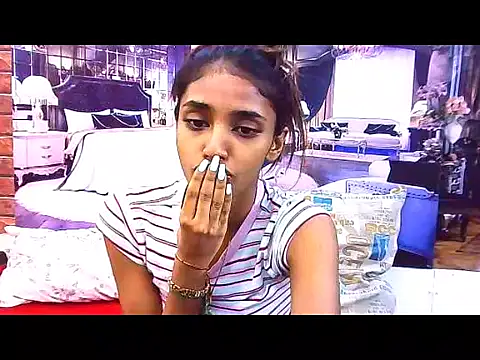 Snapshot of IndianSexySlender chatting on November 14, 5:17 am IndianSexySlender online show from November 14, 5:17 am