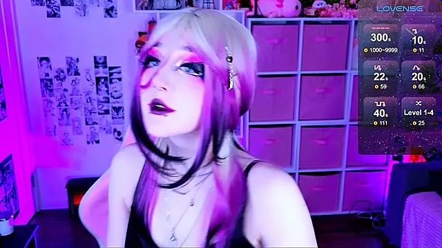 Aki  Ra online show from January 15, 8:01 pm