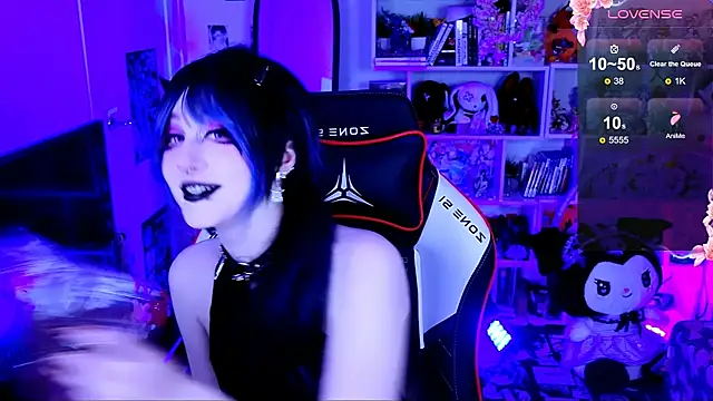 Aki  Ra online show from April 10, 11:53 pm