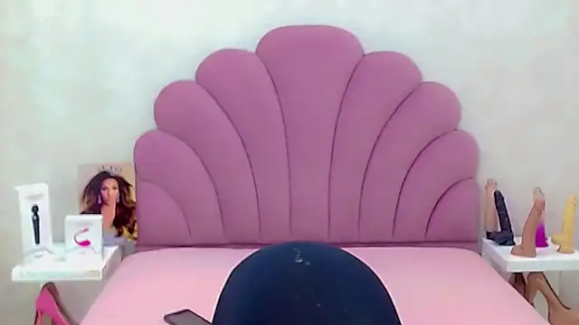 briana sex32 online show from February 15, 7:54 pm