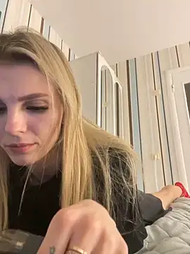 Snapshot of Liya_my chatting on January 7, 10:19 pm Liya my online show from January 7, 10:19 pm