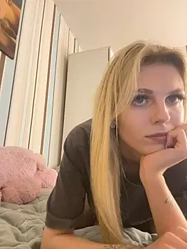 Snapshot of Liya_my chatting on January 20, 7:35 pm Liya my online show from January 20, 7:35 pm