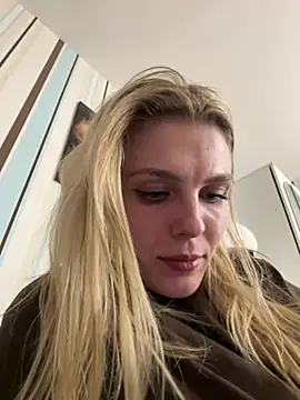 Snapshot of Liya_my chatting on March 26, 9:53 pm Liya my online show from March 26, 9:53 pm