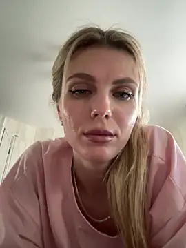 Snapshot of Liya_my chatting on March 31, 1:22 pm Liya my online show from March 31, 1:22 pm
