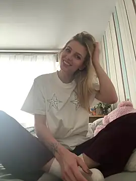 Snapshot of Liya_my chatting on May 13, 1:41 pm Liya my online show from May 13, 1:41 pm