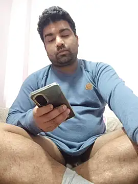 L9vefromAkhil online show from February 14, 4:15 pm