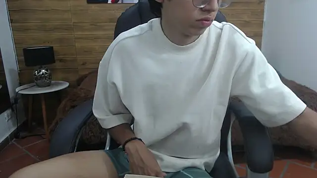 jhoellx online show from March 14, 2:30 pm