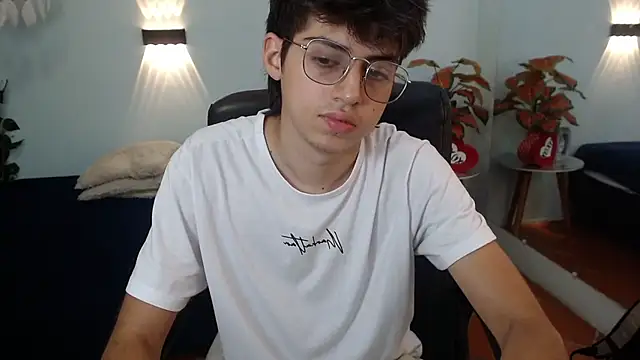 jhoellx online show from October 28, 8:11 pm