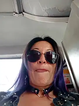 sophie banger online show from October 3, 5:43 pm