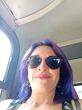 sophie banger online show from November 21, 5:44 pm