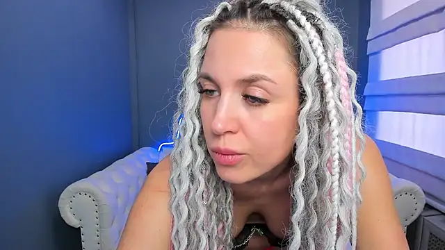 rock n roxy online show from January 16, 8:11 am