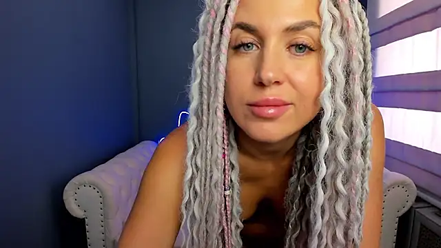 rock n roxy online show from March 14, 5:05 am