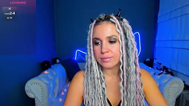 rock n roxy online show from October 31, 1:28 am