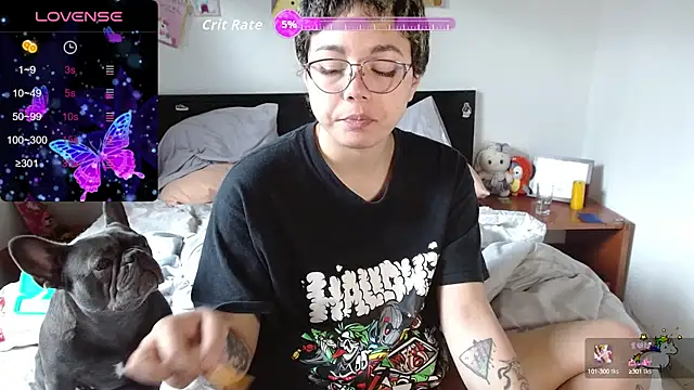 TRIXIE TANG28 online show from September 14, 9:03 pm