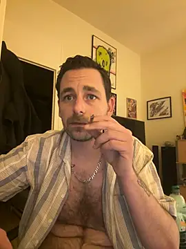 Snapshot of defbond420 chatting on January 24, 12:52 am defbond420 online show from January 24, 12:52 am