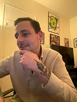 Snapshot of defbond420 chatting on October 8, 11:35 pm defbond420 online show from October 8, 11:35 pm