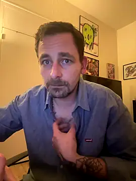 Snapshot of defbond420 chatting on October 25, 10:59 pm defbond420 online show from October 25, 10:59 pm