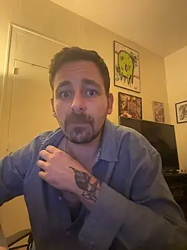 Snapshot of defbond420 chatting on October 29, 9:38 pm defbond420 online show from October 29, 9:38 pm