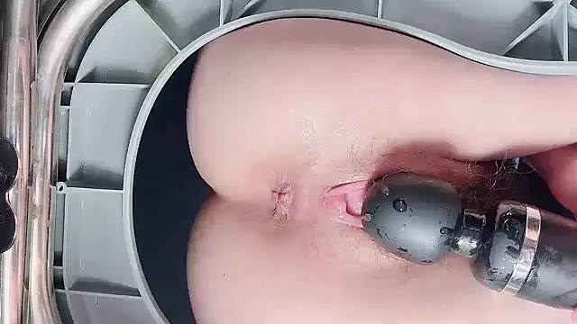 Snapshot of Krismil3 chatting on September 13, 11:54 am Krismil3 online show from September 13, 11:54 am