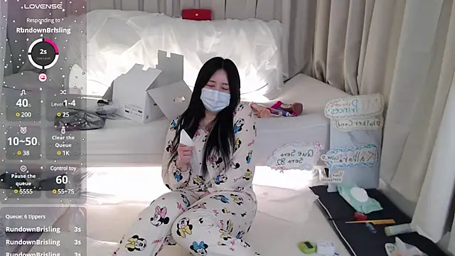 2hyun online show from March 11, 2:18 pm