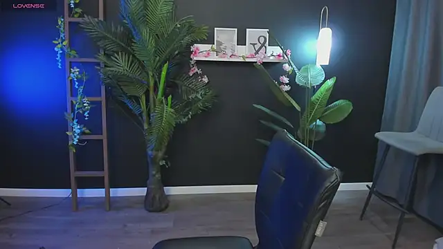 Snapshot of CassieCool chatting on January 15, 8:37 pm CassieCool online show from January 15, 8:37 pm