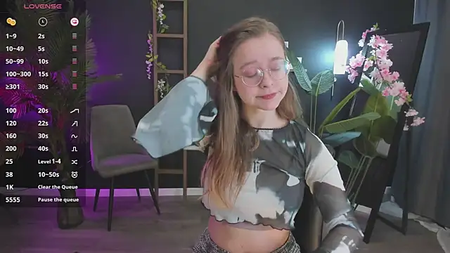 Snapshot of CassieCool chatting on January 23, 8:35 pm CassieCool online show from January 23, 8:35 pm