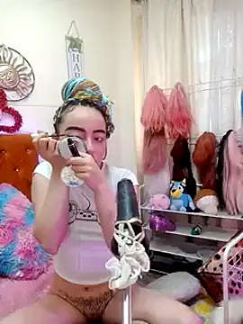 Snapshot of Yennastone chatting on December 21, 2:04 pm Yennastone online show from December 21, 2:04 pm