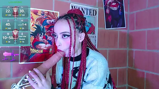 Snapshot of Yennastone chatting on December 4, 8:23 am Yennastone online show from December 4, 8:23 am