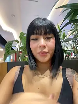 VictoriaEva online show from February 12, 9:01 pm