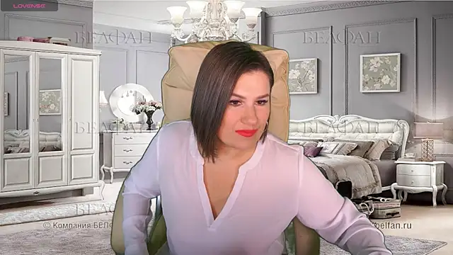 KiraRoxx online show from February 20, 2:35 pm