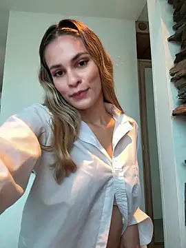 cuteluci  online show from February 20, 11:43 am