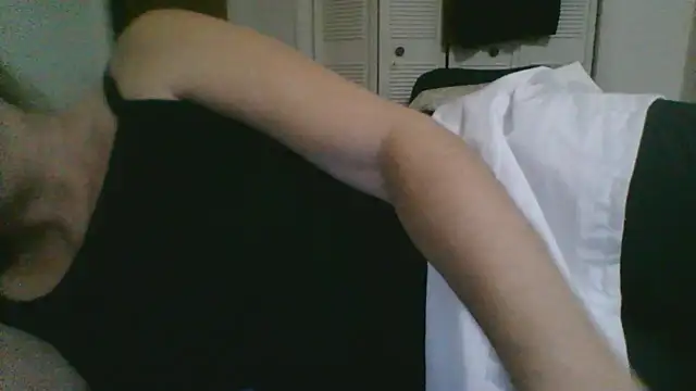 Emilylyn2501 online show from December 18, 3:45 am