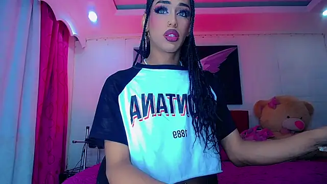 NahomiCamper online show from January 12, 1:22 am