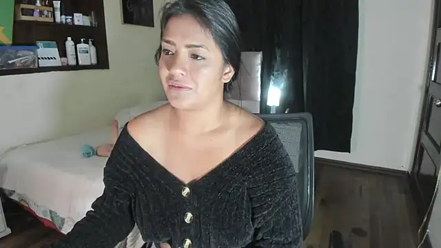 arianithaxox online show from January 29, 4:36 am