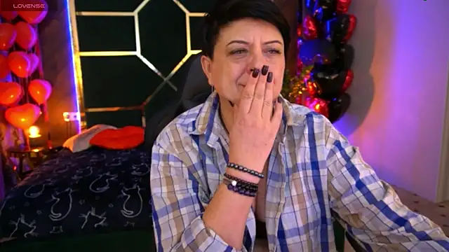 Snapshot of MilaSkyy chatting on February 25, 12:24 pm MilaSkyy online show from February 25, 12:24 pm