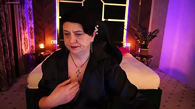 Snapshot of MilaSkyy chatting on March 8, 10:34 pm MilaSkyy online show from March 8, 10:34 pm