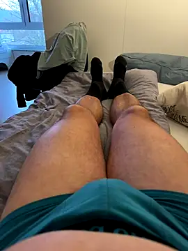 Snapshot of rundum40 chatting on November 26, 8:15 am rundum40 online show from November 26, 8:15 am