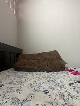 karla nill online show from December 16, 9:31 pm