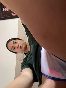 karla nill online show from December 30, 5:13 pm