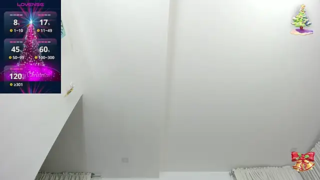 Snapshot of LuisaElizaa chatting on December 20, 1:36 am LuisaElizaa online show from December 20, 1:36 am