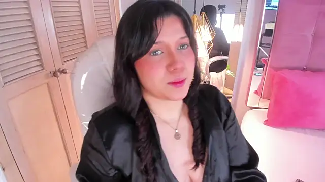 Snapshot of ArticaBelle chatting on January 18, 12:47 pm ArticaBelle online show from January 18, 12:47 pm